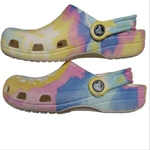 Crocs Classic Unisex Kid's Tie Dye Graphic Sandals Size 3